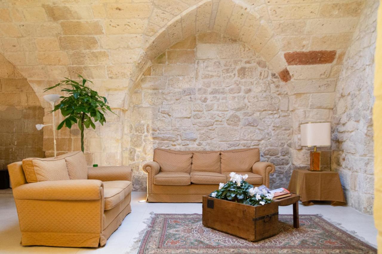 Bed and Breakfast Casa Mamma Elvira Lecce Zewnętrze zdjęcie