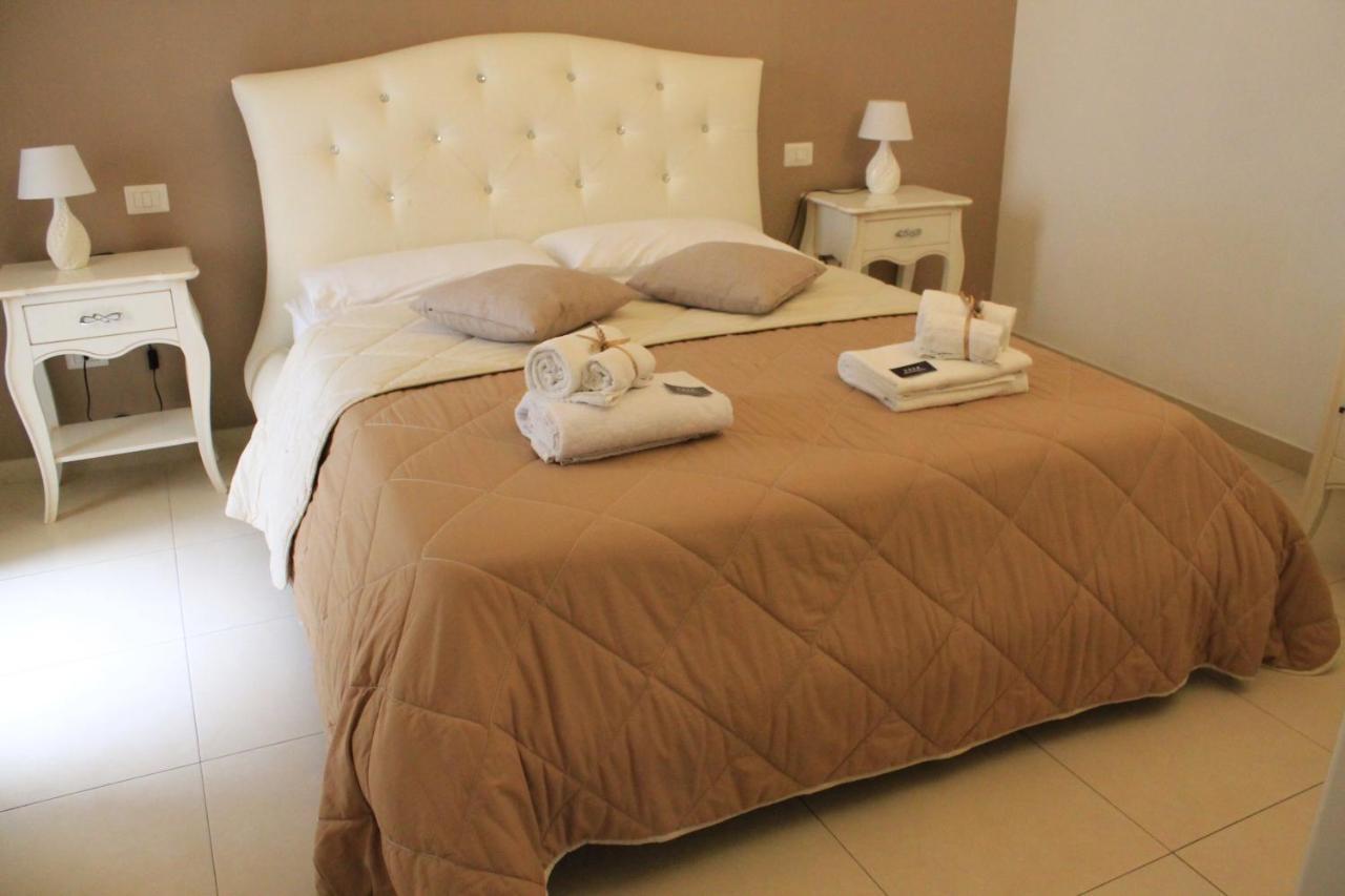 Bed and Breakfast Casa Mamma Elvira Lecce Zewnętrze zdjęcie